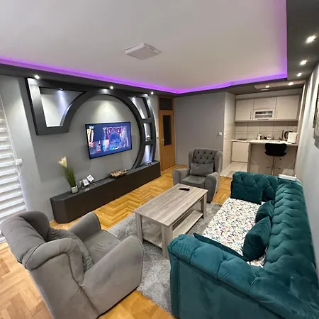 Apartman Lux S&v 1 Lukavica Istocno Hilandarska Centar *