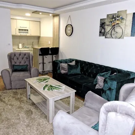 Apartamento Apartman Lux S&v 1 Lukavica Istocno Hilandarska Centar