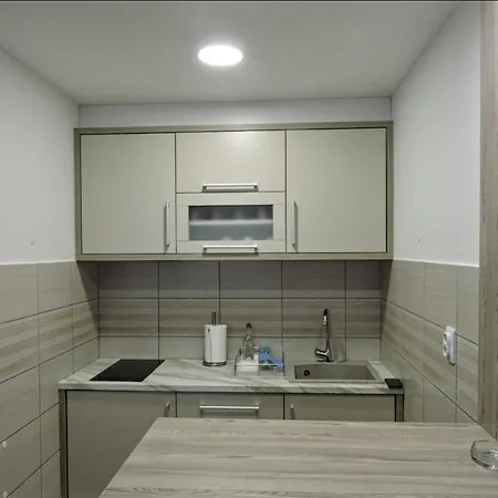 Apartamento Apartman Lux S&v 1 Lukavica Istocno Hilandarska Centar