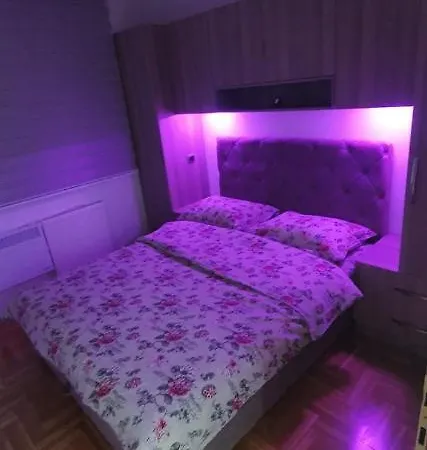 Apartamento Apartman Lux S&v 1 Lukavica Istocno Hilandarska Centar *